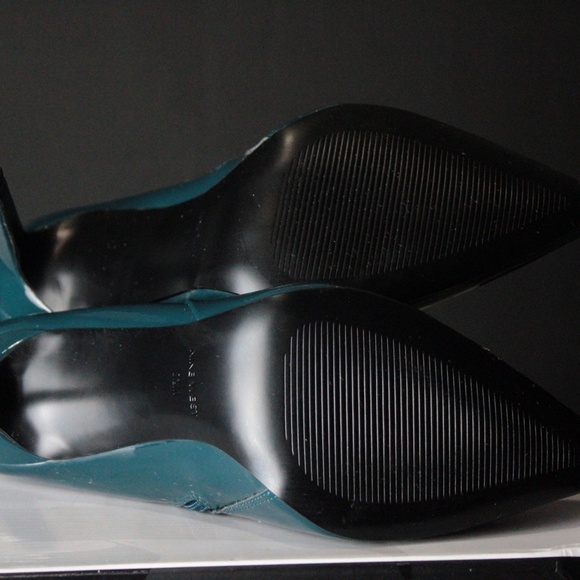 TEAL NINE WEST BOOTIES - Picture 6 of 8